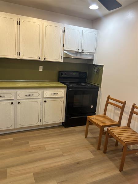 Image 18 of 26 For 8280 24th St  114