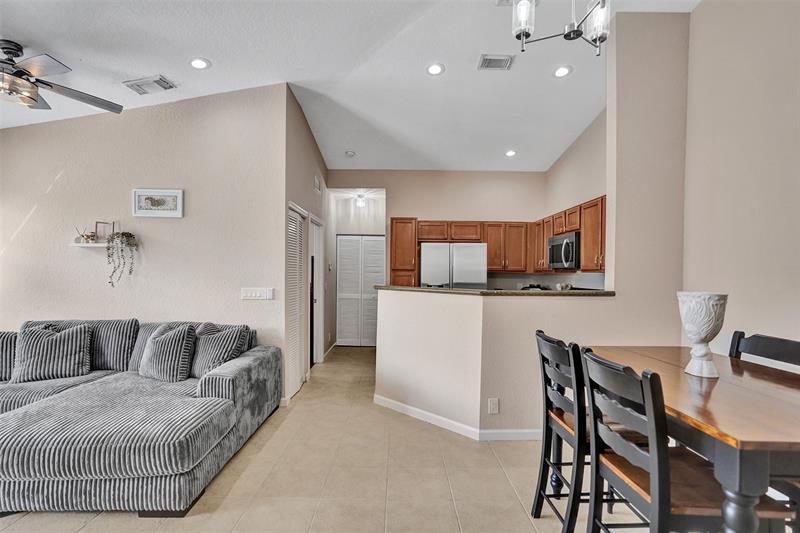 Image 12 of 50 For 1825 Sonrisa Drive