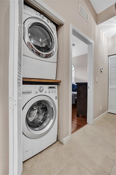 Image 31 of 50 For 1825 Sonrisa Drive