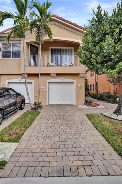 Image 32 of 50 For 1825 Sonrisa Drive