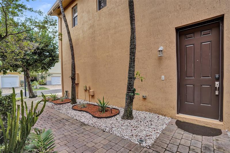 Image 35 of 50 For 1825 Sonrisa Drive