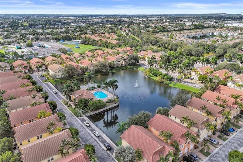 Image 40 of 50 For 1825 Sonrisa Drive