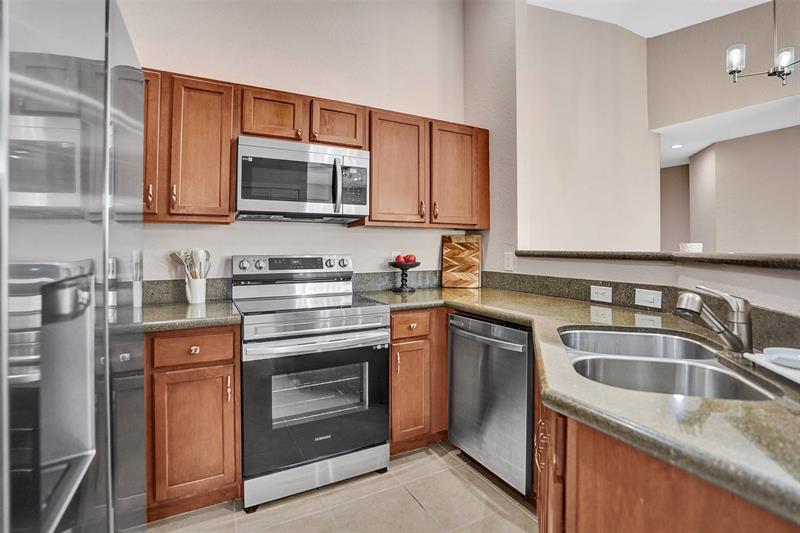 Image 5 of 50 For 1825 Sonrisa Drive