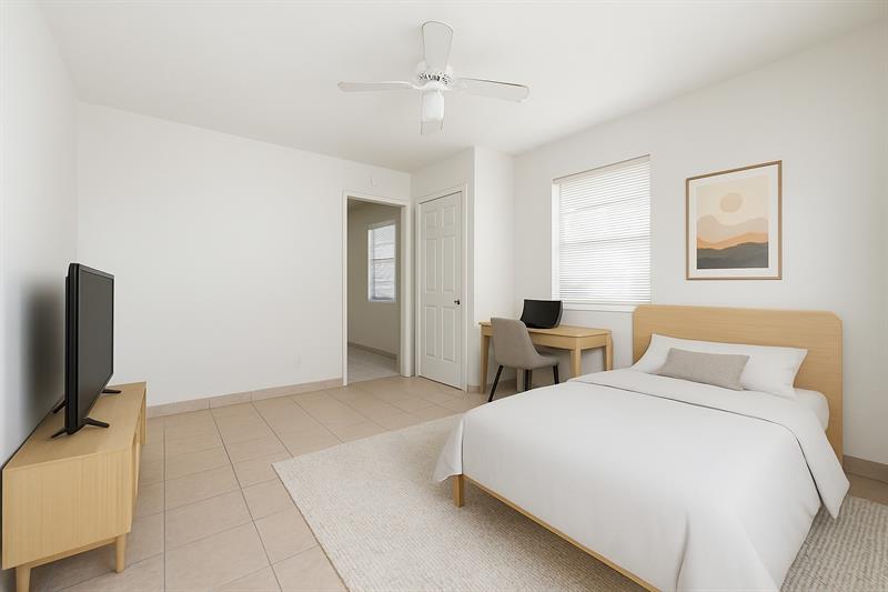 Image 4 of 9 For 406 7th Ct  3-4