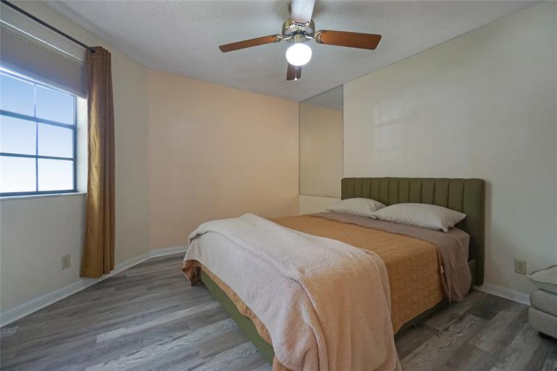 Image 16 of 28 For 8807 Sunrise Blvd  8807