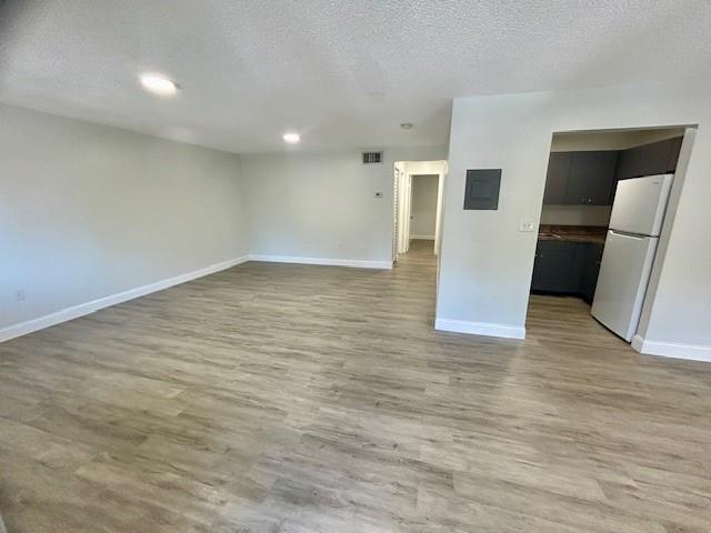 Image 3 of 15 For 6601 46th St  204