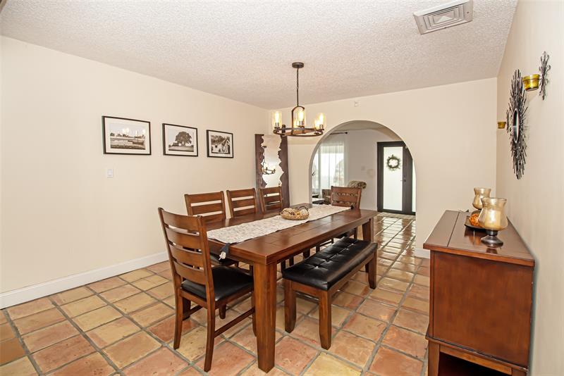 Image 18 of 100 For 11035 26th Dr