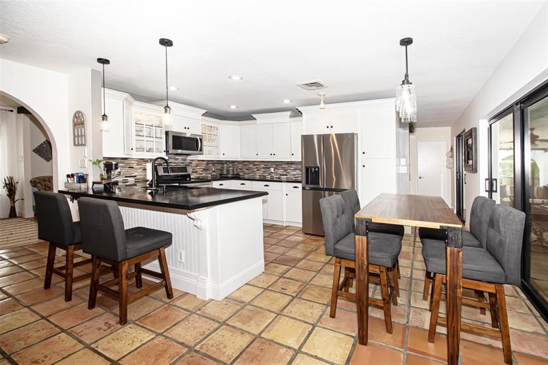 Image 21 of 100 For 11035 26th Dr