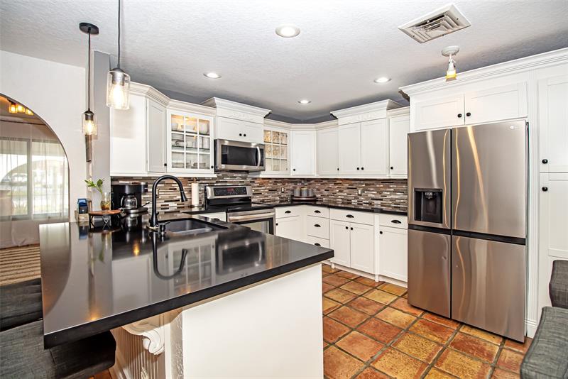 Image 22 of 100 For 11035 26th Dr