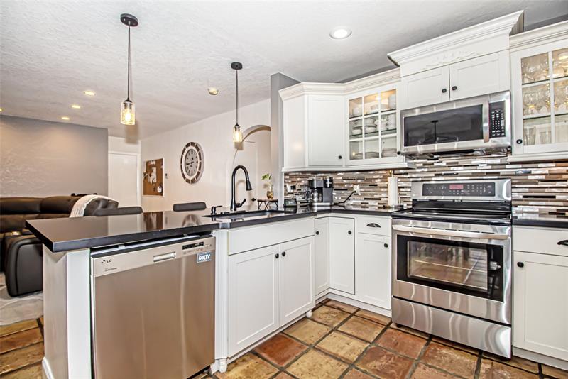 Image 24 of 100 For 11035 26th Dr