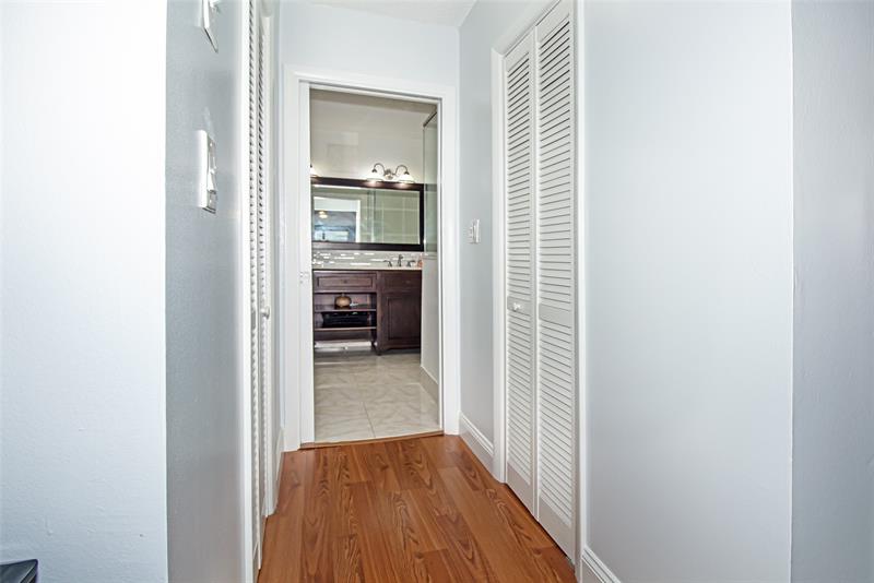 Image 36 of 100 For 11035 26th Dr