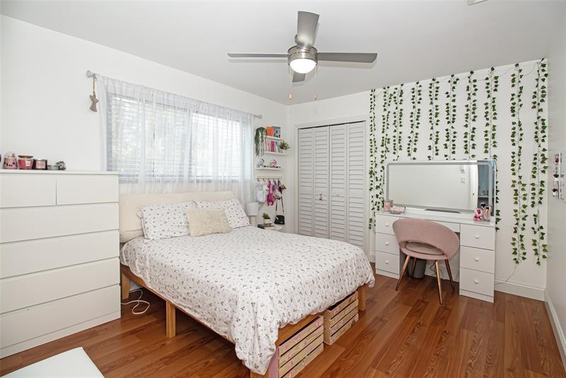 Image 43 of 100 For 11035 26th Dr