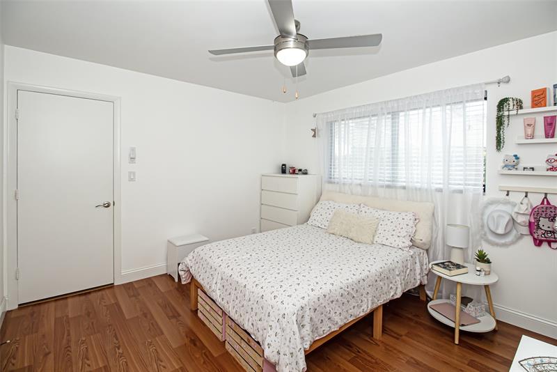 Image 44 of 100 For 11035 26th Dr