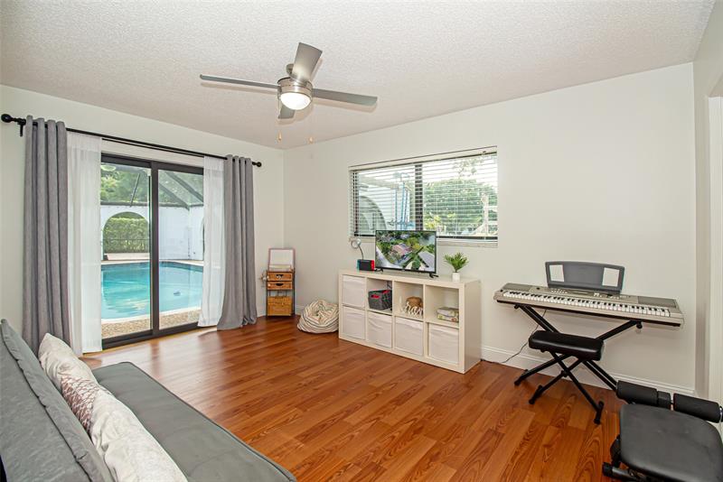 Image 47 of 100 For 11035 26th Dr