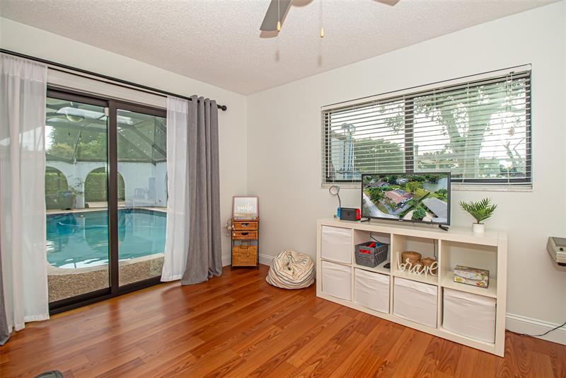 Image 48 of 100 For 11035 26th Dr