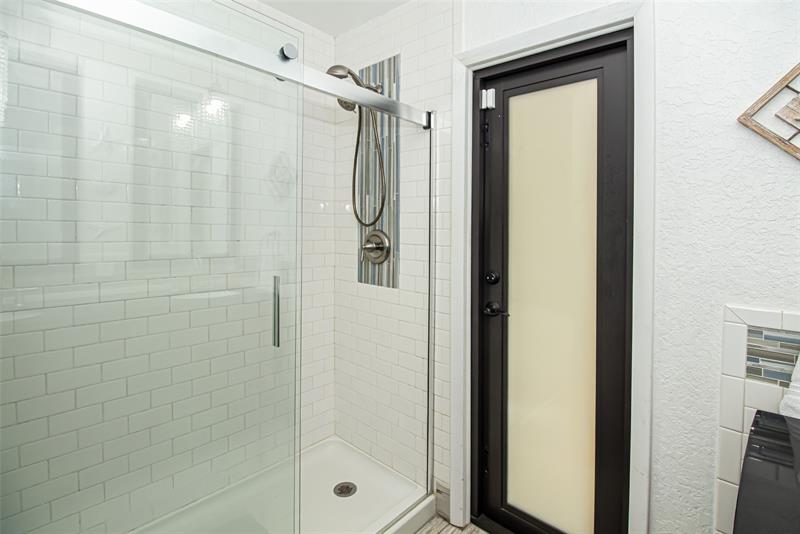 Image 52 of 100 For 11035 26th Dr