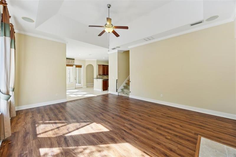 Image 17 of 37 For 85098 Majestic Walk Circle