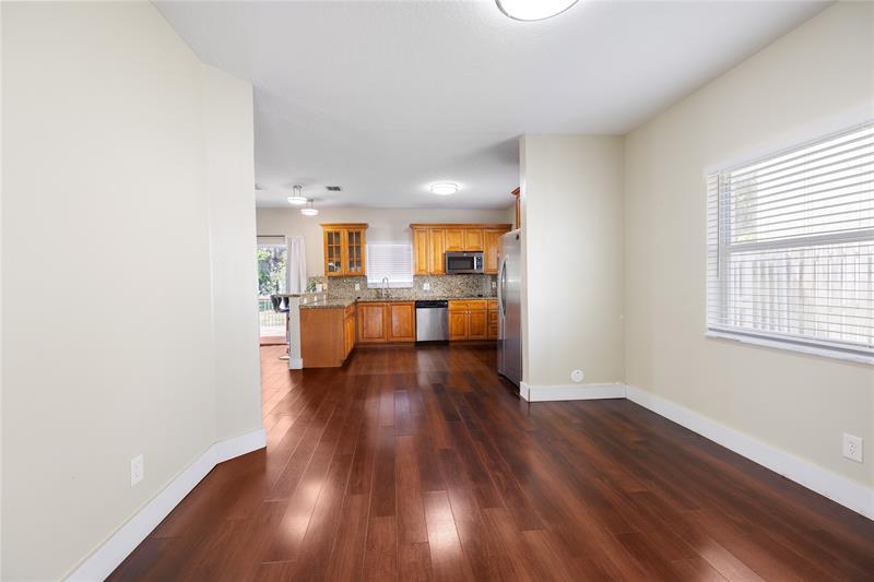 Image 12 of 31 For 1512 106th Ave