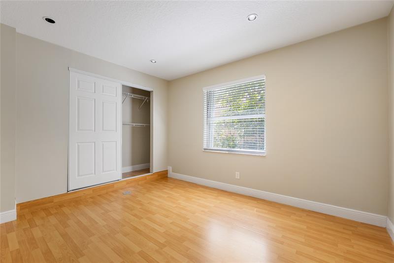 Image 18 of 31 For 1512 106th Ave