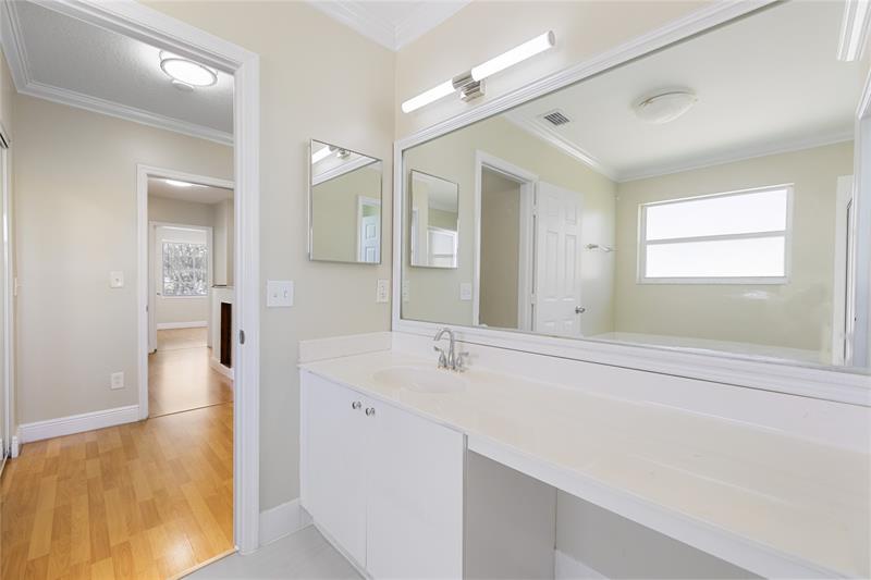 Image 21 of 31 For 1512 106th Ave