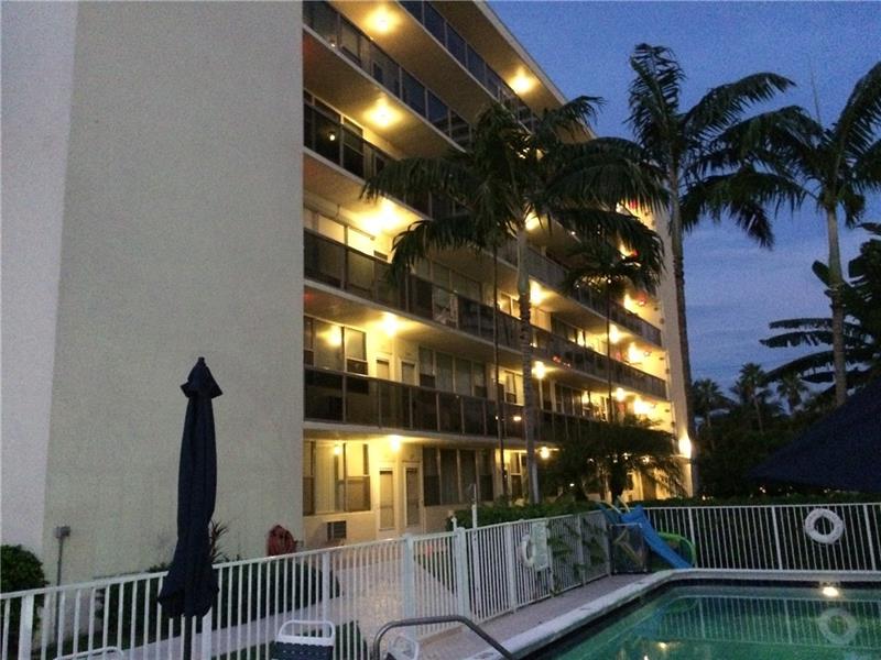 Image 11 of 12 For 101 Birch Rd  504