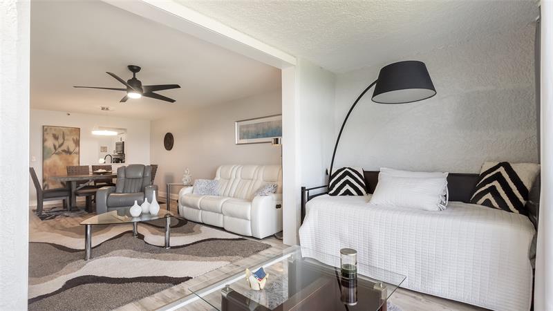 Image 10 of 34 For 4550 18th Ave  604