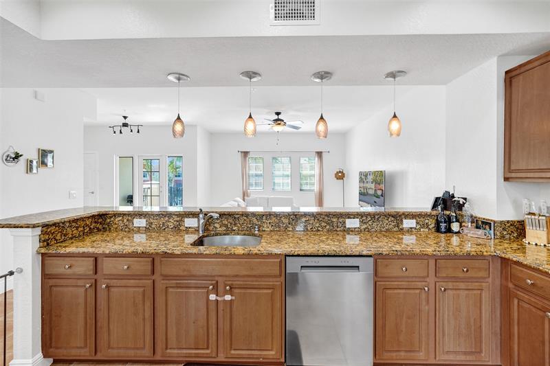 Image 19 of 50 For 228 6th Ct  