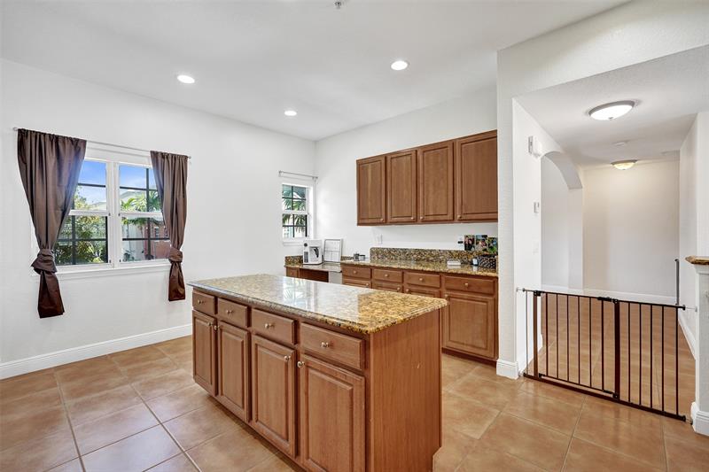 Image 20 of 50 For 228 6th Ct  