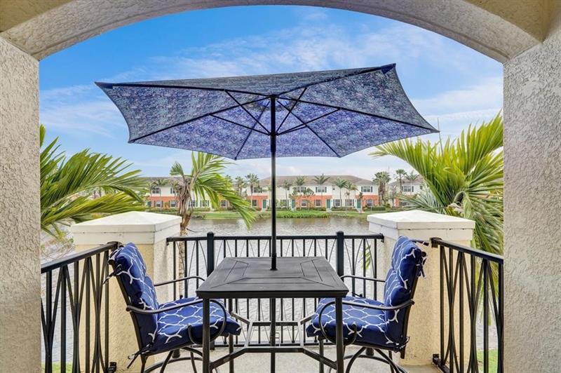 Image 3 of 50 For 228 6th Ct  