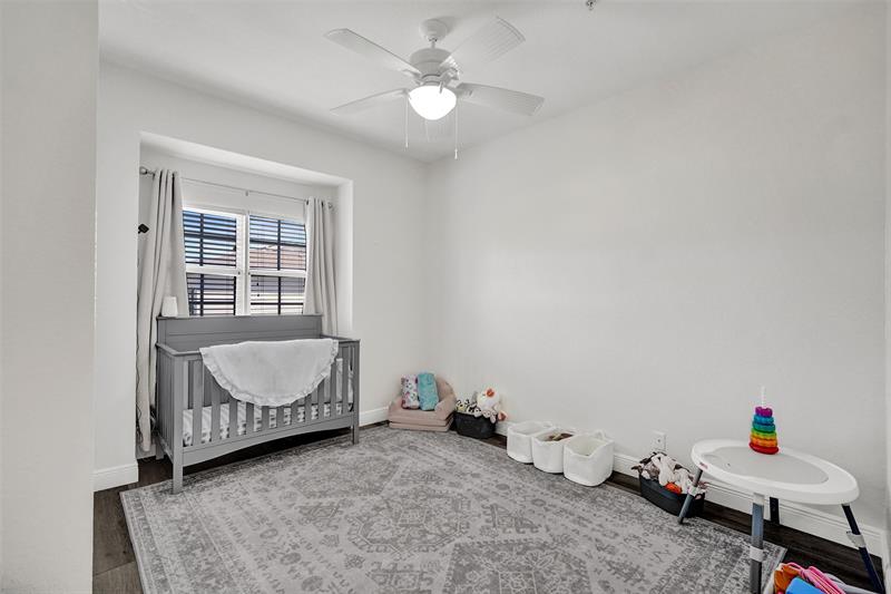 Image 34 of 50 For 228 6th Ct  