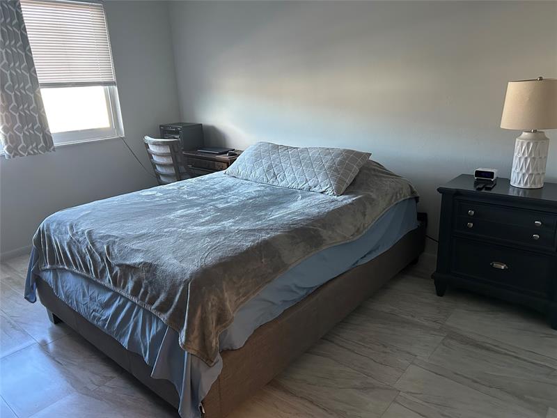 Image 14 of 30 For 6260 18th Ave  824