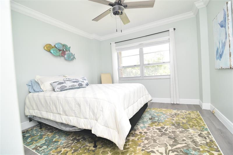 Image 15 of 24 For 1831 38th St  207