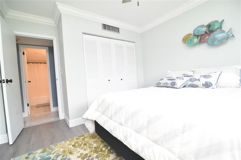Image 16 of 24 For 1831 38th St  207