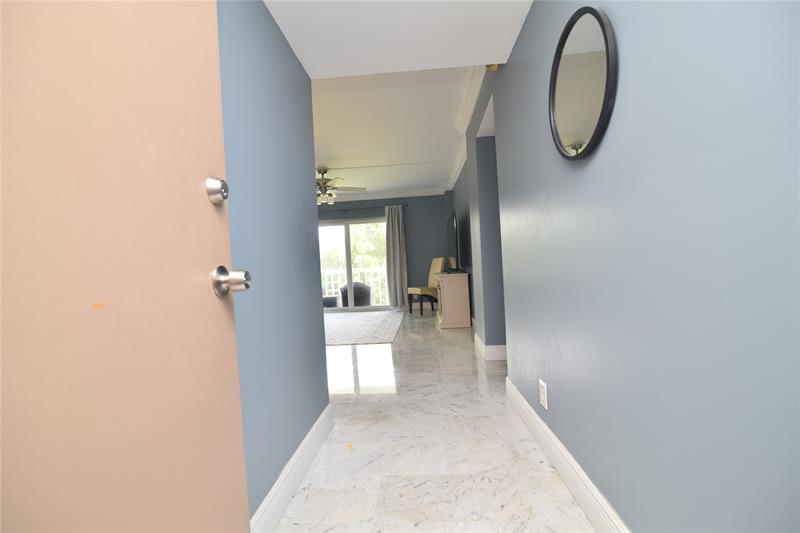 Image 3 of 24 For 1831 38th St  207