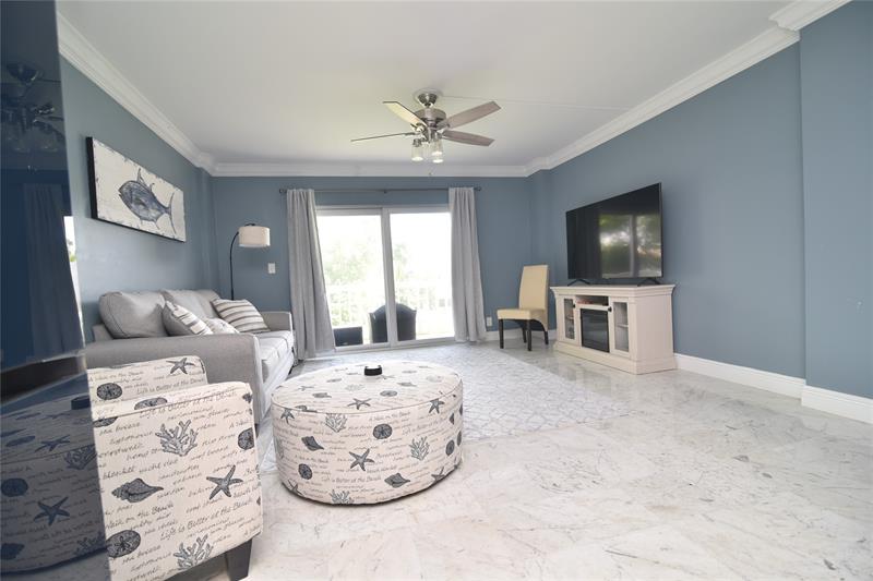 Image 5 of 24 For 1831 38th St  207