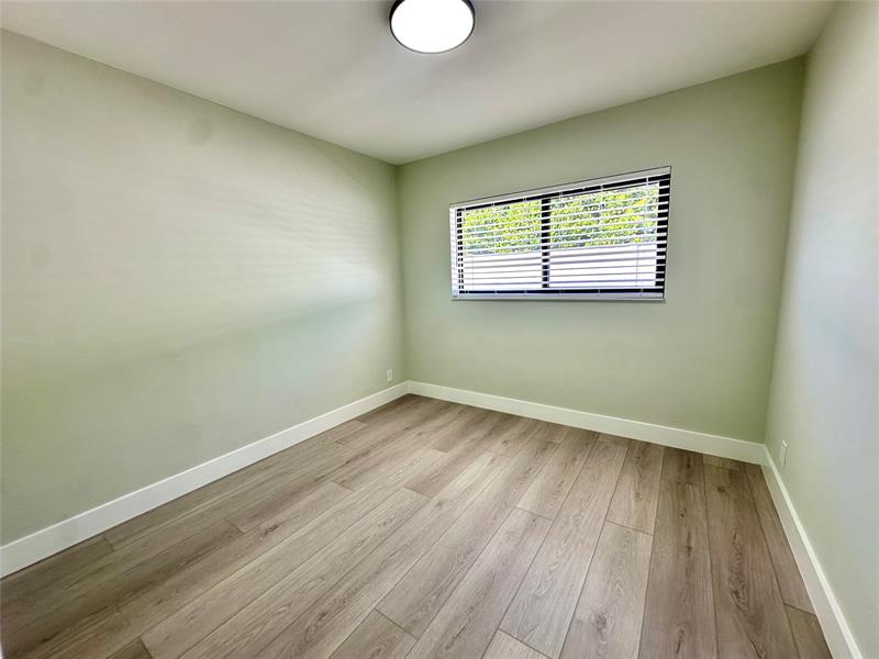 Image 12 of 21 For 2175 51st Ct  B