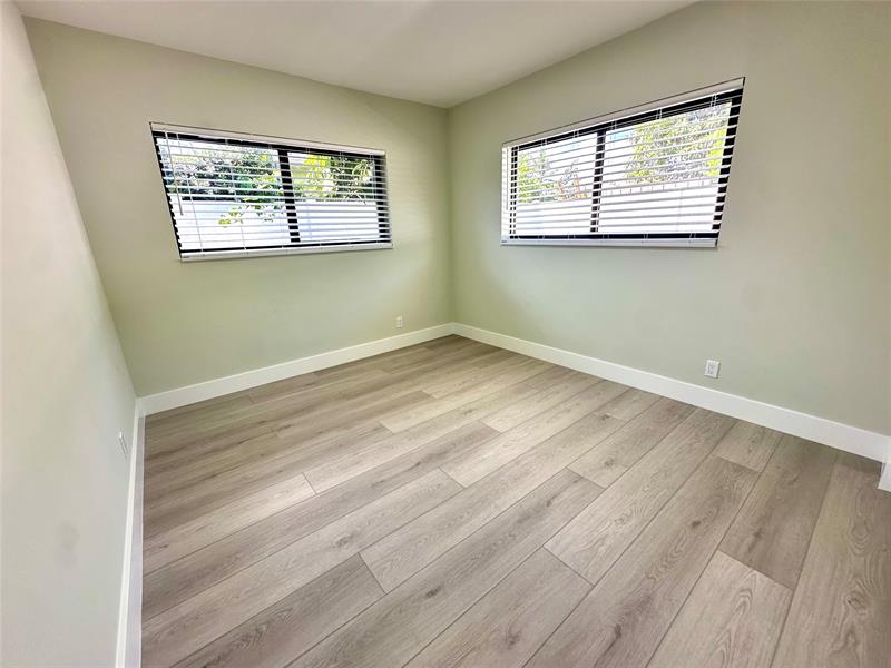 Image 14 of 21 For 2175 51st Ct  B