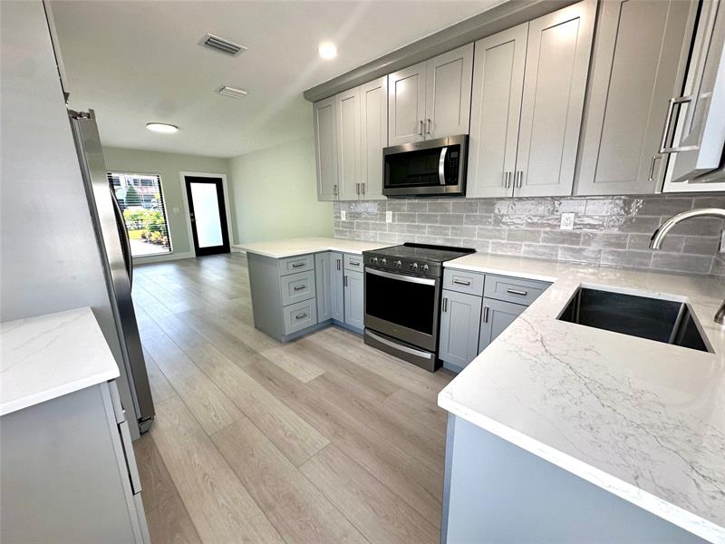 Image 5 of 21 For 2175 51st Ct  B