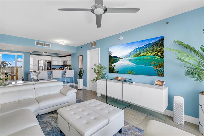 Image 10 of 53 For 2641 Flamingo Rd  1105n