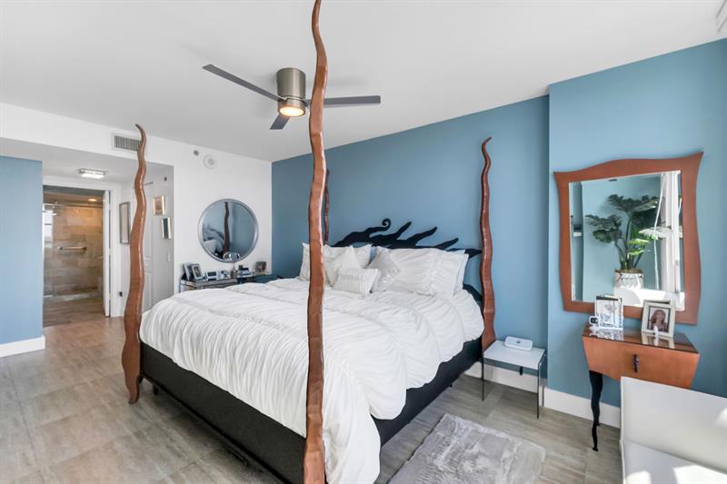 Image 22 of 53 For 2641 Flamingo Rd  1105n