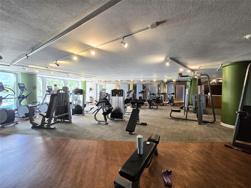 Image 53 of 53 For 2641 Flamingo Rd  1105n