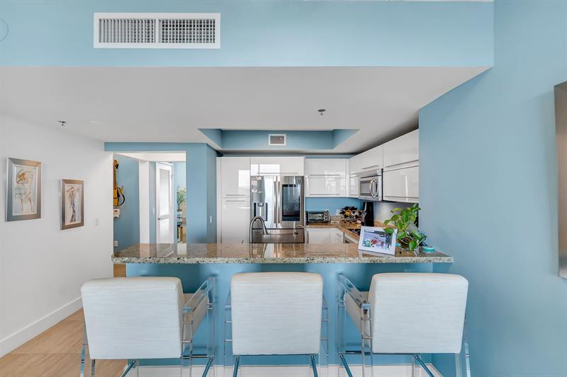 Image 9 of 53 For 2641 Flamingo Rd  1105n