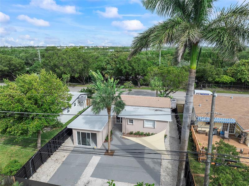 Image 48 of 58 For 828 Johnson St