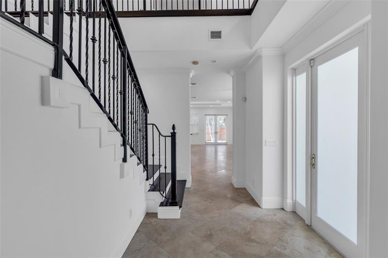 Image 15 of 62 For 416 11th St  