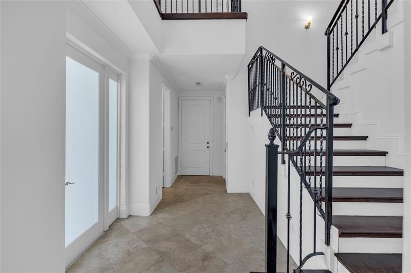 Image 17 of 62 For 416 11th St  