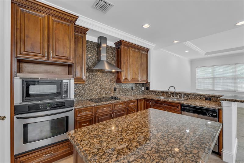 Image 21 of 62 For 416 11th St  