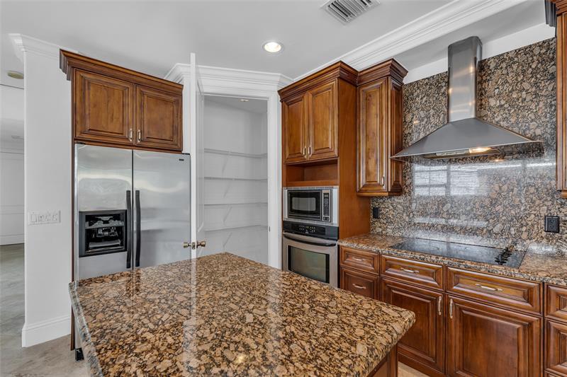 Image 22 of 62 For 416 11th St  