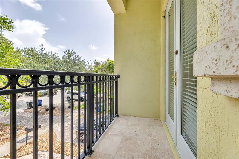 Image 40 of 62 For 416 11th St  