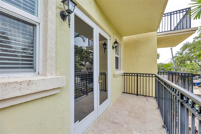 Image 42 of 62 For 416 11th St  