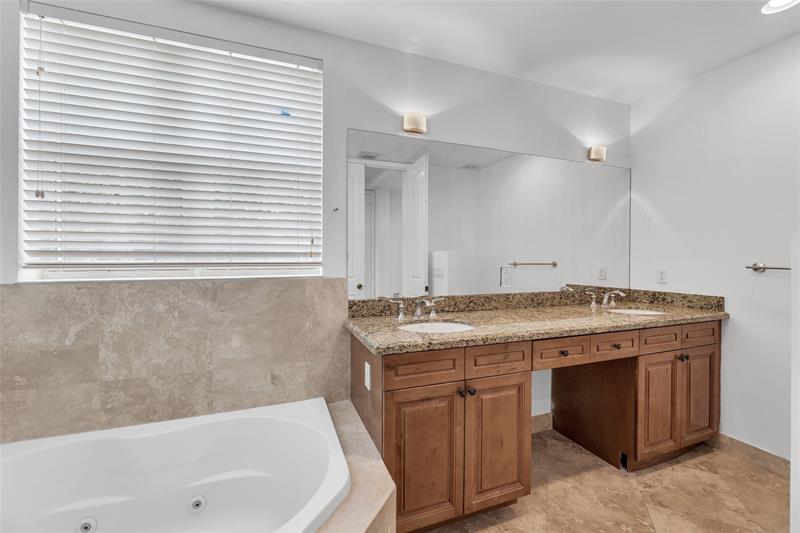 Image 47 of 62 For 416 11th St  